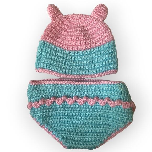 Vintage Crochet New Born Baby Outfit - EUC - Picture 2 of 2